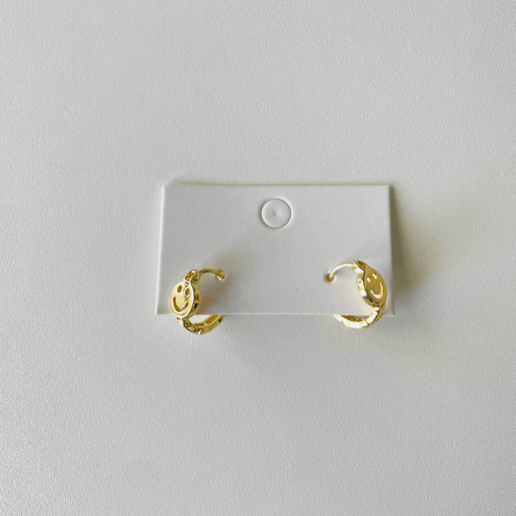 Smile, Babe! Earrings